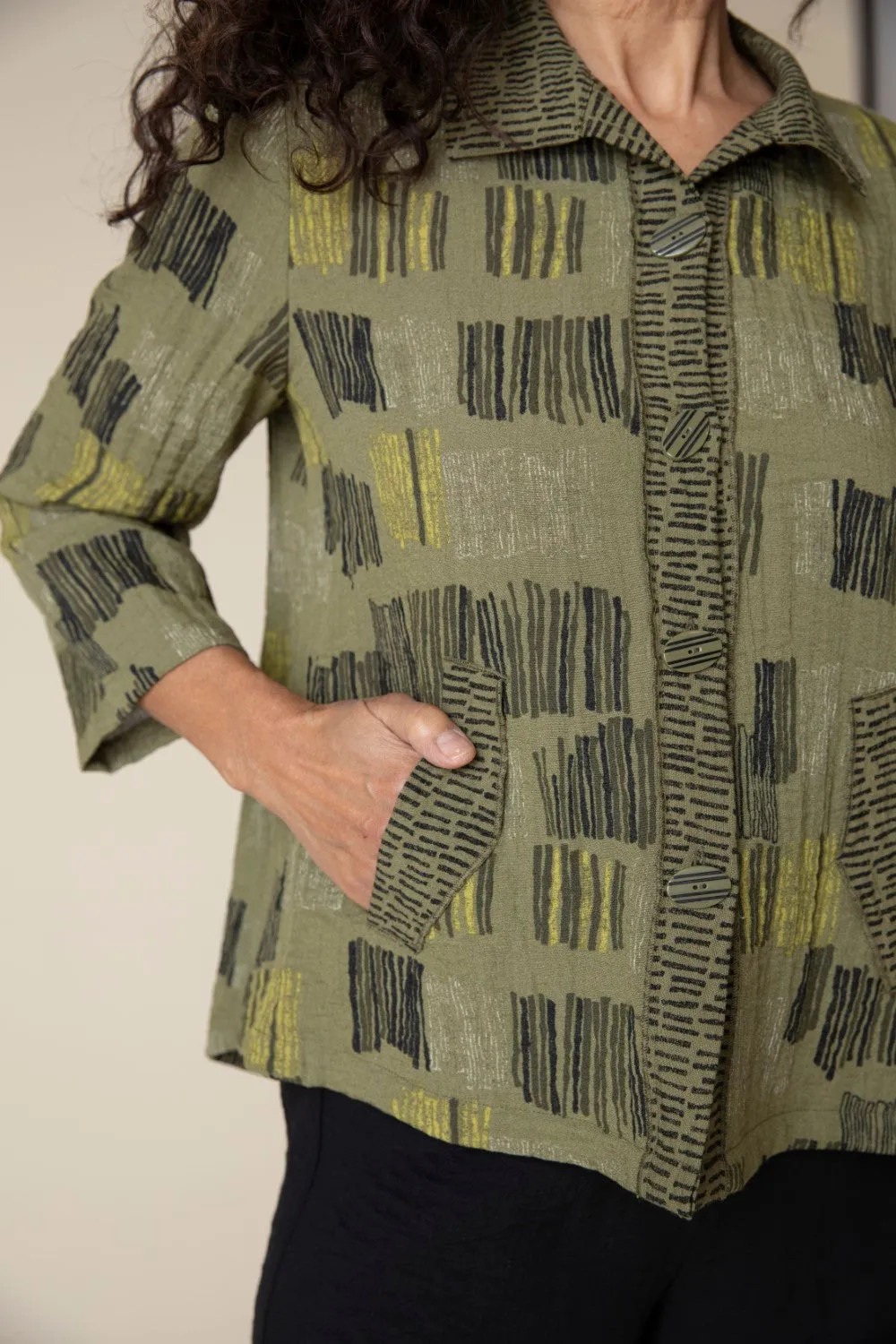 Habitat Express Travel Fine Lines Pleat Back Jacket in Olive - 35049-OLV