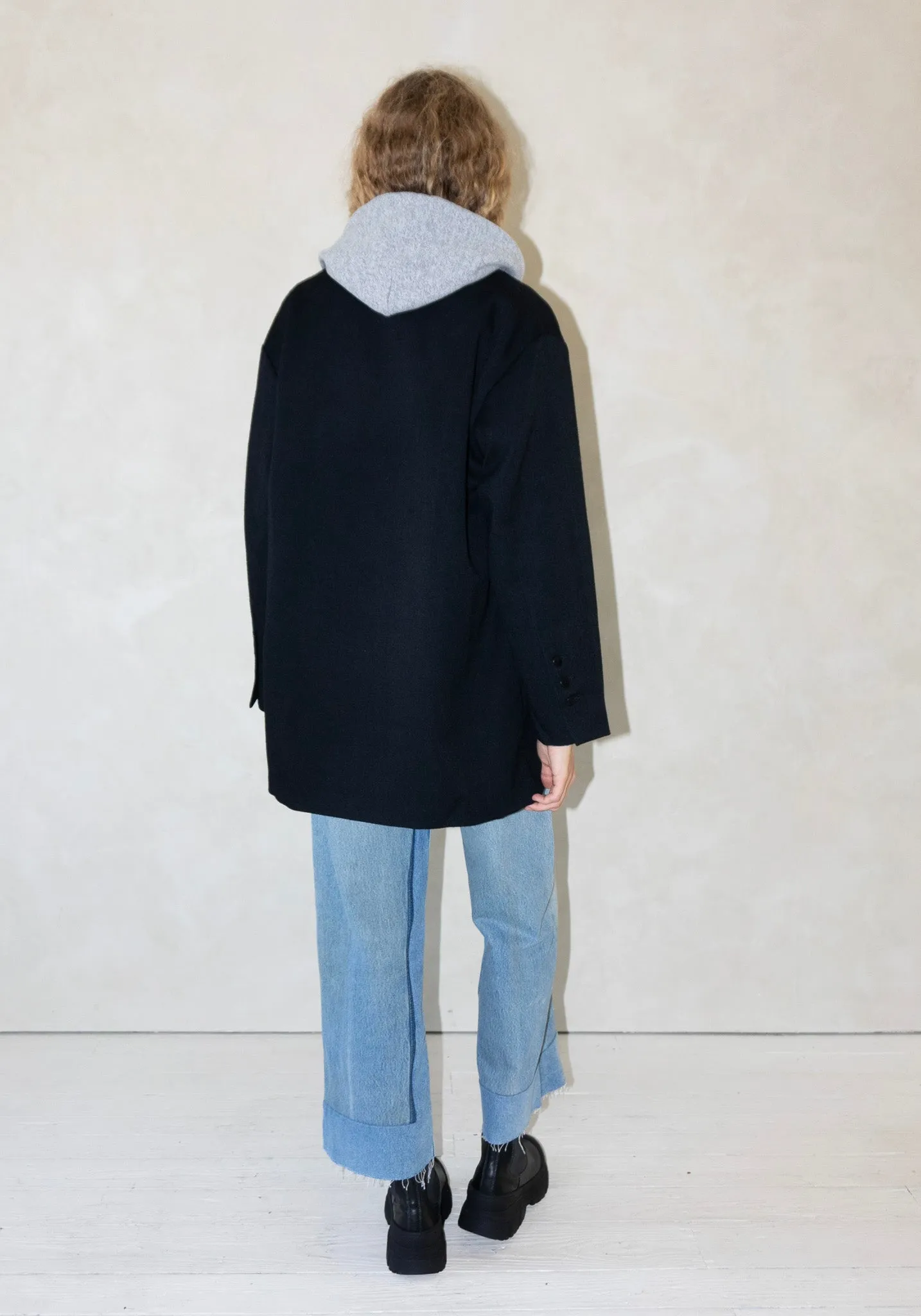 Light Wool Jacket in Black